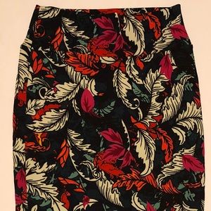 Lularoe Cassie skirt with feathers